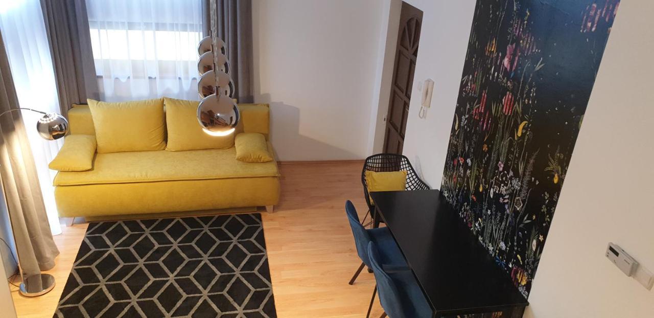 Grand Paradise Apartman 米什科尔茨 外观 照片
