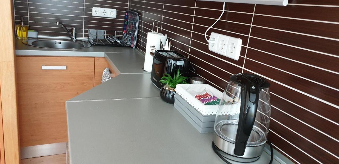 Grand Paradise Apartman 米什科尔茨 外观 照片